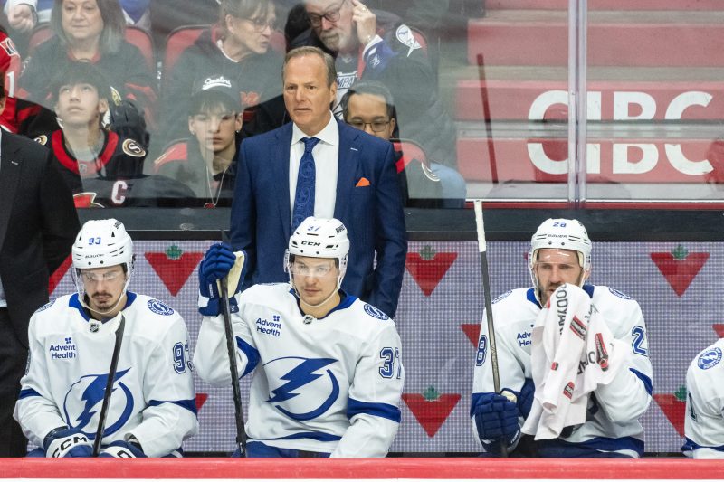 Longest-tenured NHL coach shuts down rumors about future
