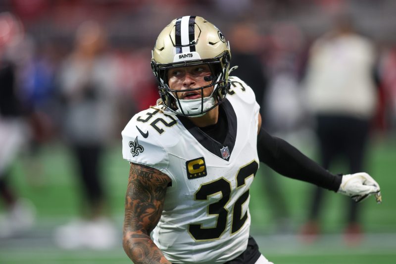 Former All-Pro safety retiring after 12 years in the NFL
