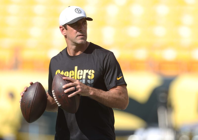 Aaron Rodgers named Steelers captain for 2025, team announces