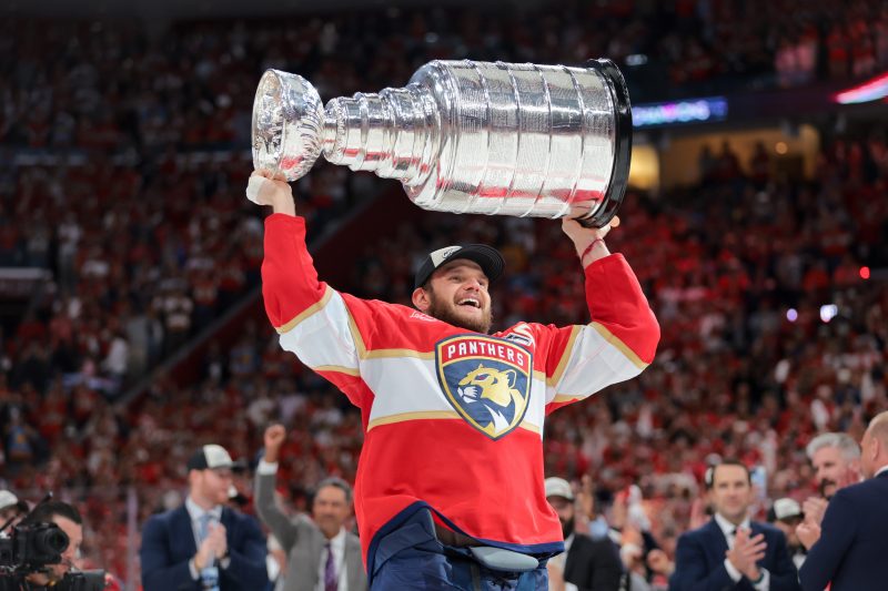 Captain of defending champs out months after knee surgery