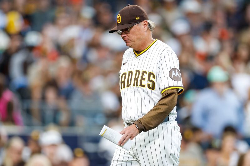 Padres manager stunningly retires after MLB playoff trips