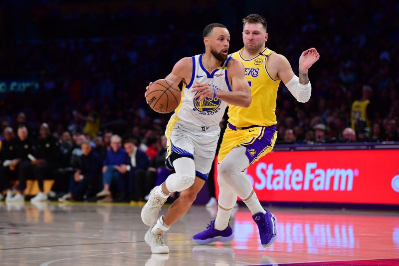 Lakers host Warriors as NBA season tips off: How to watch, latest odds