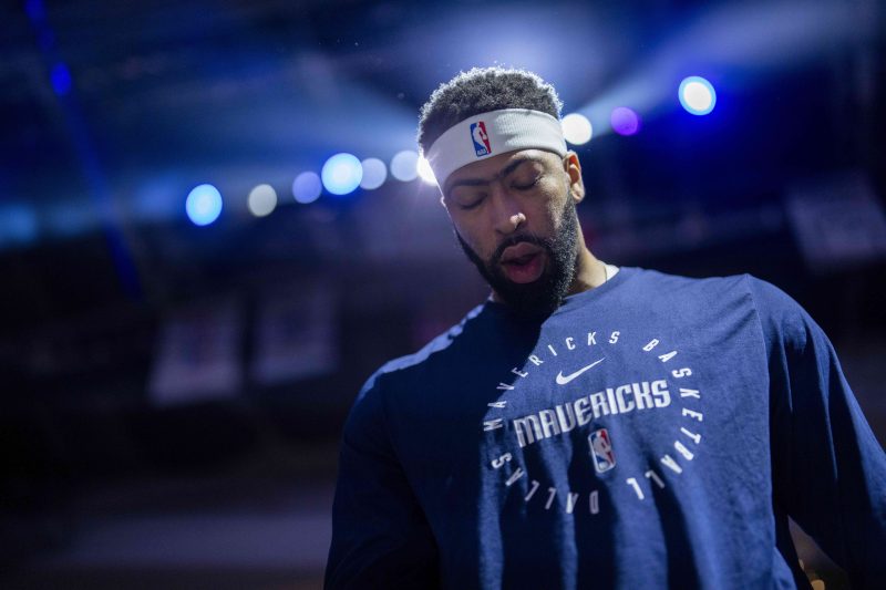 Will Anthony Davis need surgery? What we know